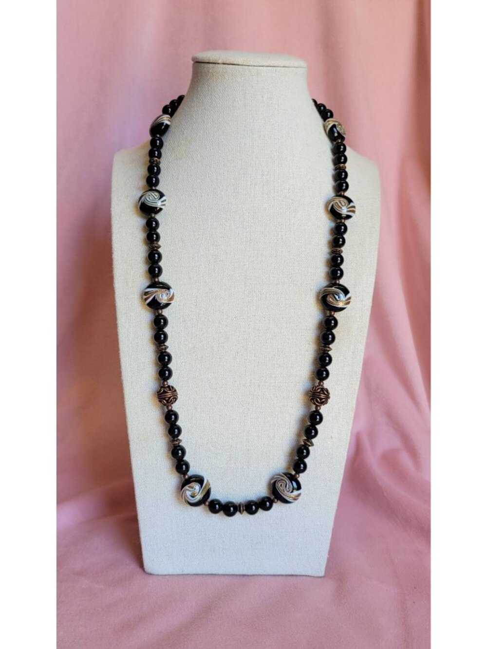 Handmade Round Swirl Black White Gold Art Glass Beaded Necklace N1F